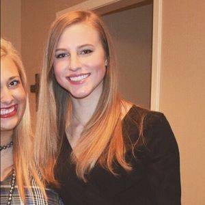 Meet your Posher, Laura